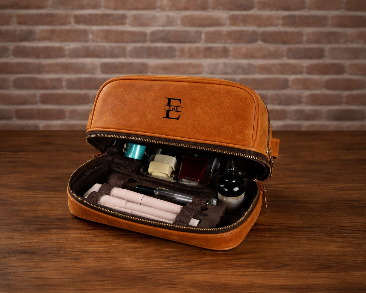Leather Travel Toiletry Bag for Men, Travel Toiletry Organizer Dopp Kit Bag Brown / Yes